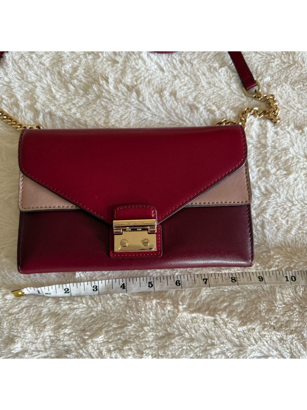 ⭐️Michael Kors Burgundy crossbody chain Bag - Picture 3 of 6